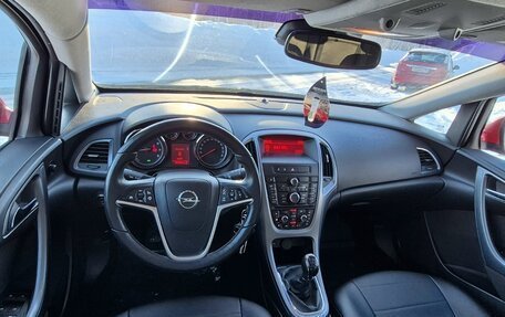 Opel Astra J, 2013 год, 695 000 рублей, 9 фотография
