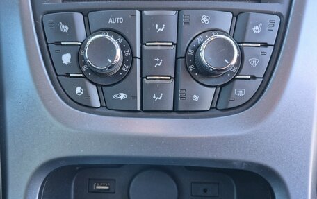 Opel Astra J, 2013 год, 695 000 рублей, 12 фотография