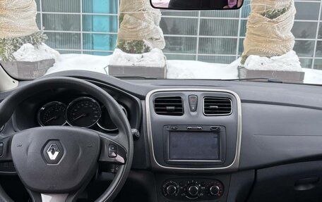 Renault Sandero II рестайлинг, 2015 год, 655 000 рублей, 9 фотография