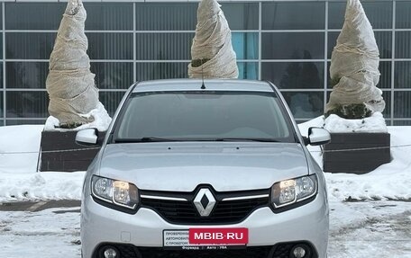 Renault Sandero II рестайлинг, 2015 год, 655 000 рублей, 2 фотография