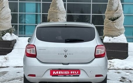 Renault Sandero II рестайлинг, 2015 год, 655 000 рублей, 5 фотография