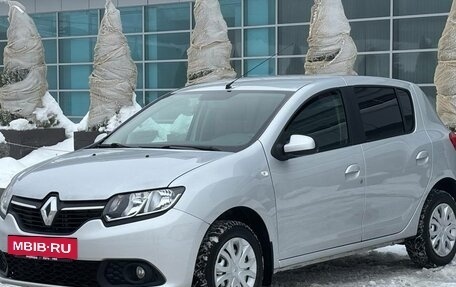 Renault Sandero II рестайлинг, 2015 год, 655 000 рублей, 3 фотография