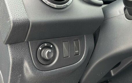 Renault Sandero II рестайлинг, 2015 год, 655 000 рублей, 14 фотография