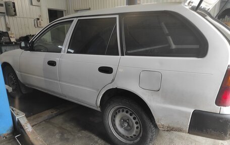 Toyota Sprinter VIII (E110), 2001 год, 134 000 рублей, 2 фотография