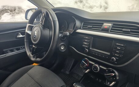 KIA Rio IV, 2019 год, 1 100 000 рублей, 9 фотография