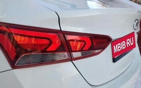 Hyundai Solaris II рестайлинг, 2017 год, 1 300 000 рублей, 9 фотография