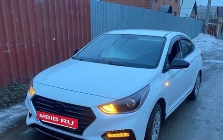 Hyundai Solaris II рестайлинг, 2017 год, 1 300 000 рублей, 12 фотография