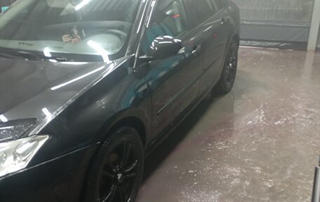 Renault Laguna III рестайлинг, 2008 год, 250 000 рублей, 4 фотография