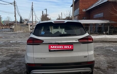 Geely Atlas, 2022 год, 1 850 000 рублей, 4 фотография