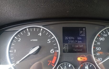 Renault Laguna III рестайлинг, 2008 год, 250 000 рублей, 16 фотография