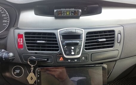 Renault Laguna III рестайлинг, 2008 год, 250 000 рублей, 15 фотография