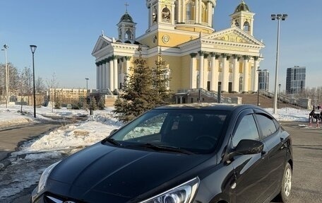 Hyundai Solaris II рестайлинг, 2013 год, 870 000 рублей, 2 фотография