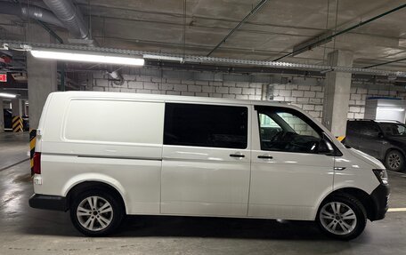 Volkswagen Transporter T6 рестайлинг, 2019 год, 2 449 999 рублей, 4 фотография