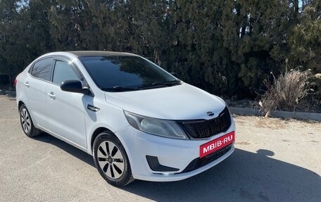 KIA Rio III рестайлинг, 2013 год, 700 000 рублей, 3 фотография