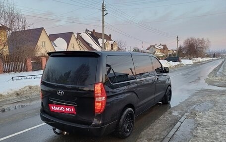 Hyundai H-1 II рестайлинг, 2008 год, 1 230 000 рублей, 3 фотография