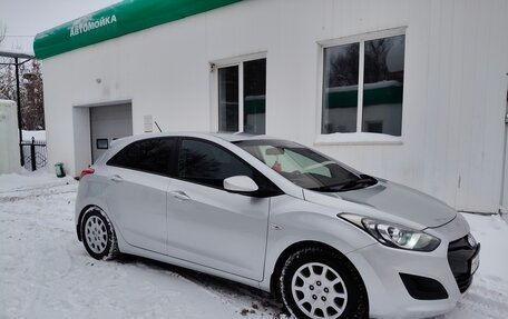 Hyundai i30 II рестайлинг, 2013 год, 840 000 рублей, 2 фотография
