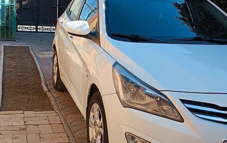 Hyundai Solaris II рестайлинг, 2016 год, 1 000 000 рублей, 5 фотография