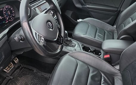 Volkswagen Tiguan II, 2018 год, 2 550 000 рублей, 9 фотография