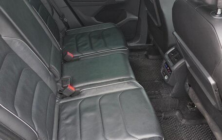 Volkswagen Tiguan II, 2018 год, 2 550 000 рублей, 7 фотография