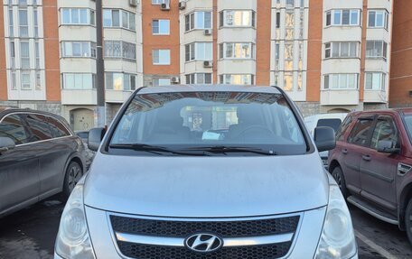 Hyundai Grand Starex Grand Starex I рестайлинг 2, 2010 год, 1 000 000 рублей, 3 фотография