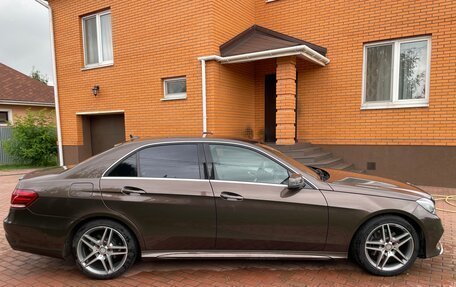 Mercedes-Benz E-Класс, 2014 год, 2 650 000 рублей, 4 фотография