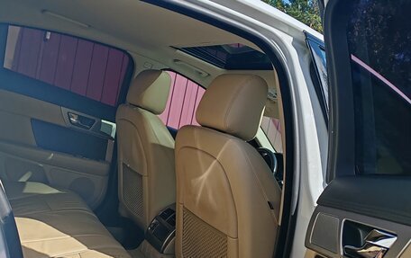 Jaguar XF I рестайлинг, 2014 год, 2 700 000 рублей, 12 фотография