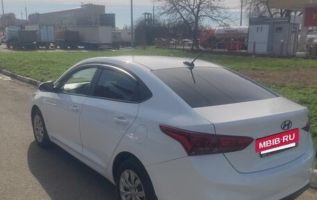 Hyundai Solaris II рестайлинг, 2019 год, 1 600 000 рублей, 4 фотография