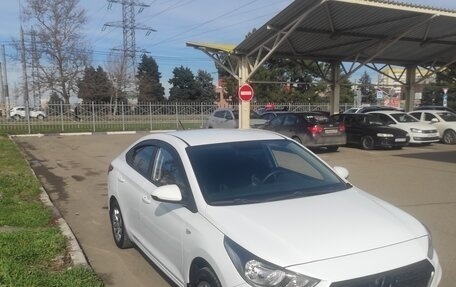 Hyundai Solaris II рестайлинг, 2019 год, 1 600 000 рублей, 9 фотография