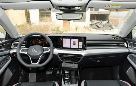 Volkswagen Lavida, 2023 год, 1 550 000 рублей, 10 фотография