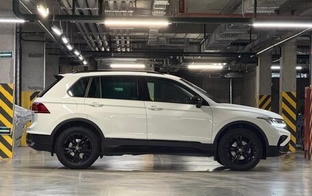 Volkswagen Tiguan II, 2021 год, 3 750 000 рублей, 21 фотография