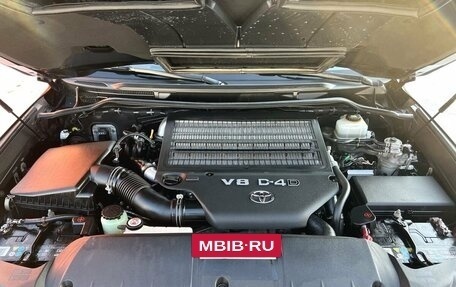 Toyota Land Cruiser 200, 2019 год, 6 600 000 рублей, 8 фотография