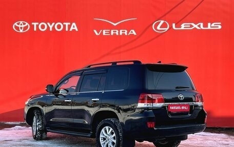 Toyota Land Cruiser 200, 2019 год, 6 600 000 рублей, 3 фотография