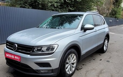 Volkswagen Tiguan II, 2020 год, 2 500 000 рублей, 1 фотография
