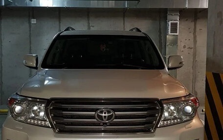 Toyota Land Cruiser 200, 2014 год, 3 900 000 рублей, 1 фотография