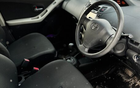 Toyota Vitz, 2010 год, 700 000 рублей, 7 фотография