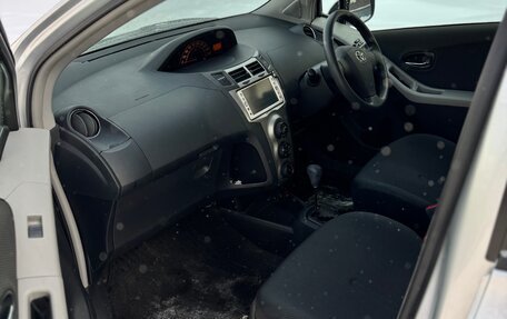 Toyota Vitz, 2010 год, 700 000 рублей, 10 фотография