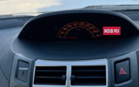 Toyota Vitz, 2010 год, 700 000 рублей, 14 фотография