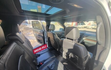 Ford Explorer VI, 2017 год, 3 700 000 рублей, 12 фотография