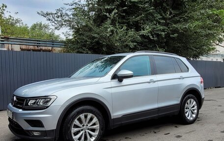 Volkswagen Tiguan II, 2020 год, 2 500 000 рублей, 2 фотография