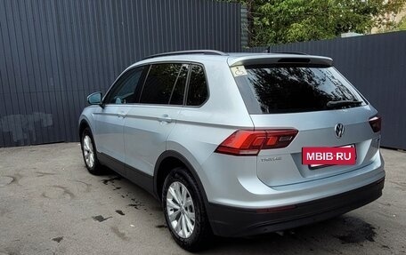 Volkswagen Tiguan II, 2020 год, 2 500 000 рублей, 3 фотография
