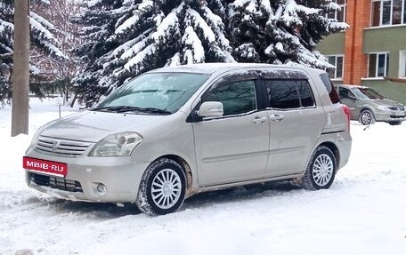 Toyota Raum II, 2005 год, 650 000 рублей, 12 фотография