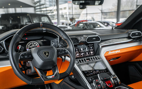 Lamborghini Urus I, 2019 год, 21 000 000 рублей, 18 фотография