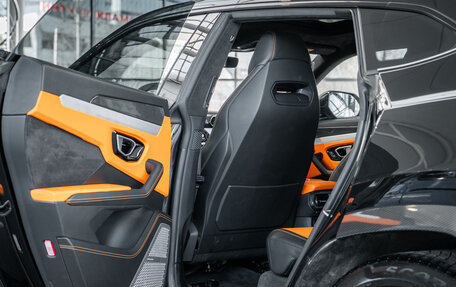 Lamborghini Urus I, 2019 год, 21 000 000 рублей, 29 фотография