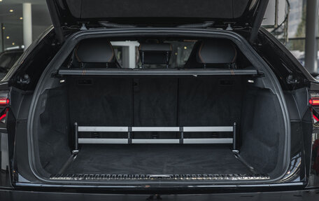 Lamborghini Urus I, 2019 год, 21 000 000 рублей, 37 фотография