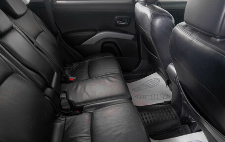 Mitsubishi Outlander III рестайлинг 3, 2010 год, 1 249 000 рублей, 11 фотография