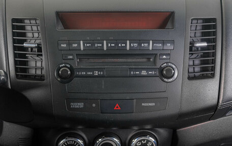 Mitsubishi Outlander III рестайлинг 3, 2010 год, 1 249 000 рублей, 18 фотография