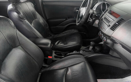 Mitsubishi Outlander III рестайлинг 3, 2010 год, 1 249 000 рублей, 12 фотография