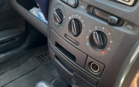 Toyota Succeed I рестайлинг, 2003 год, 420 000 рублей, 5 фотография