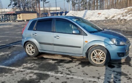 Ford Fiesta, 2006 год, 220 000 рублей, 3 фотография
