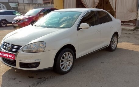 Volkswagen Jetta VI, 2009 год, 680 000 рублей, 2 фотография